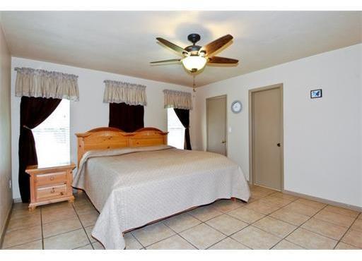 5500 Southwest 196th Lane Southwest Ranches, FL 33332 - Photo 8 of 16