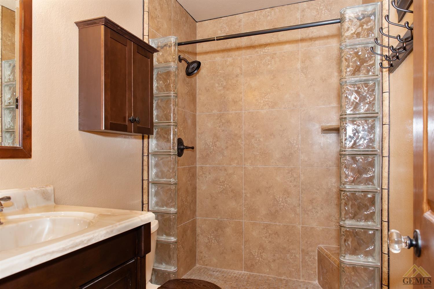 202 Chestnut Court Tehachapi, CA 93561 - Photo 15 of 30 Gallery Image 15