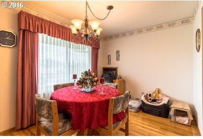 1655 Thompson Road Woodburn, OR 97071 - Photo 2 of 13 Gallery Image 2