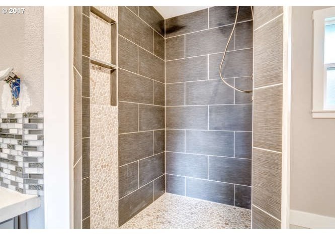 5324 Southwest Cameron Road Portland, OR 97221 - Photo 11 of 32 Gallery Image 11