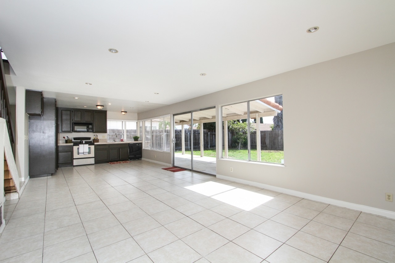 8853 Menkar Road San Diego, CA 92126 - Photo 7 of 24 Gallery Image 7