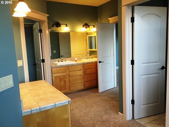 383 Summit Ridge Drive The Dalles, OR 97058 - Photo 14 of 32 Gallery Image 14