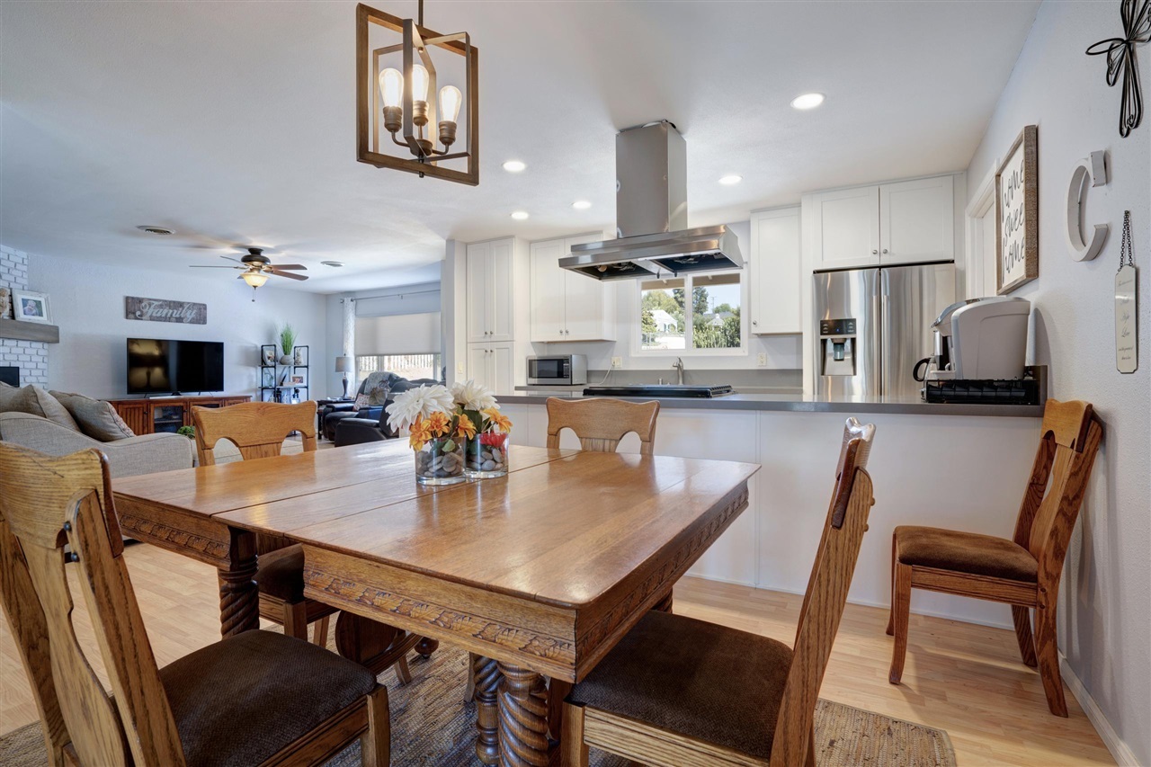 690 Amigos Road Ramona, CA 92065 - Photo 15 of 24 Gallery Image 15