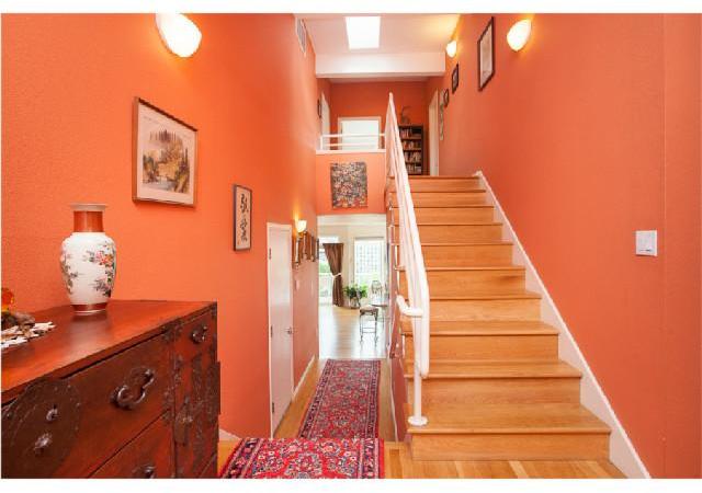 1240 Southwest Cardinell Drive Portland, OR 97201 - Photo 1 of 16