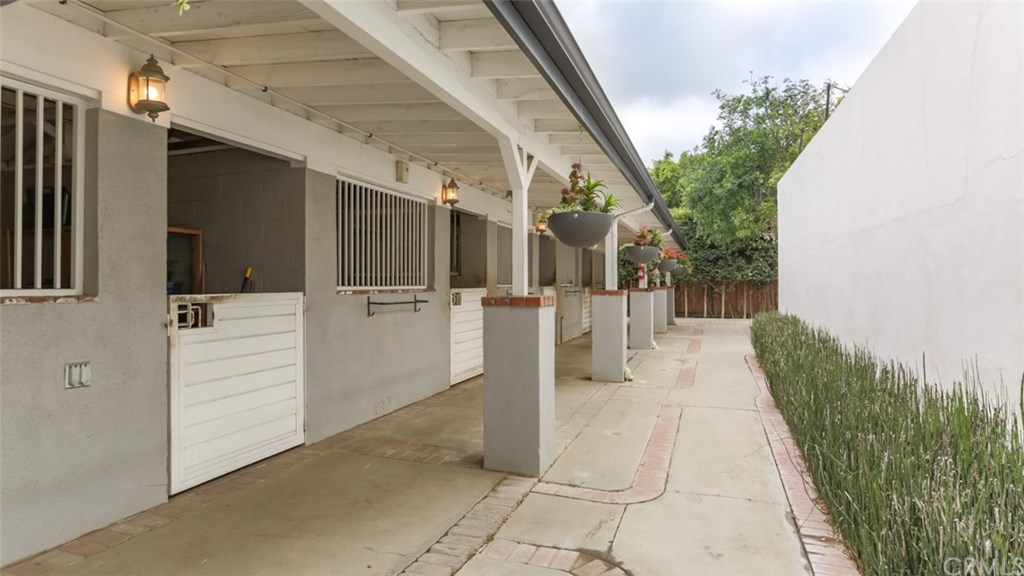 154 Allen Avenue Glendale, CA 91201 - Photo 27 of 32
