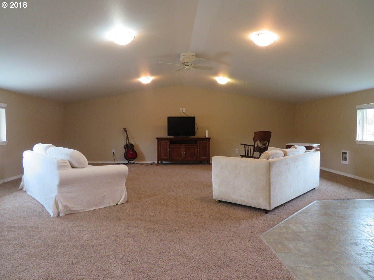 2809 Foron Road Centralia, WA 98531 - Photo 8 of 32 Gallery Image 8