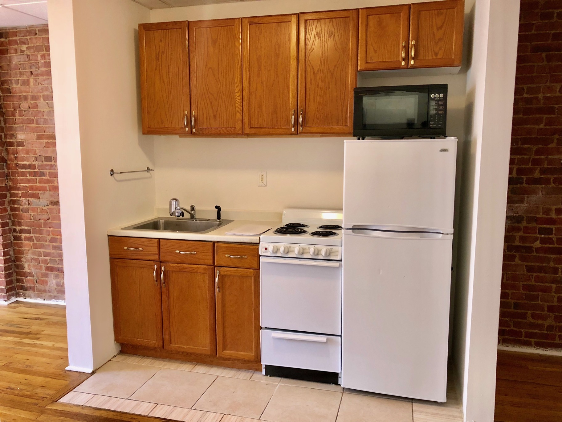 344 East 61st Street, Unit 7 Manhattan, NY 10065 - Photo 5 of 6