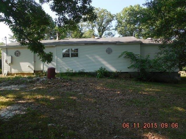 1821 Higginbottom Road Selmer, TN 38375 - Photo 5 of 19 Gallery Image 5