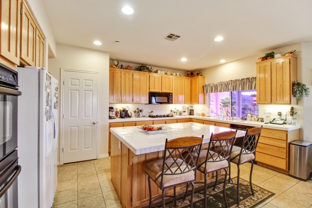 9925 Silva Road El Cajon, CA 92021 - Photo 2 of 19 Gallery Image 2