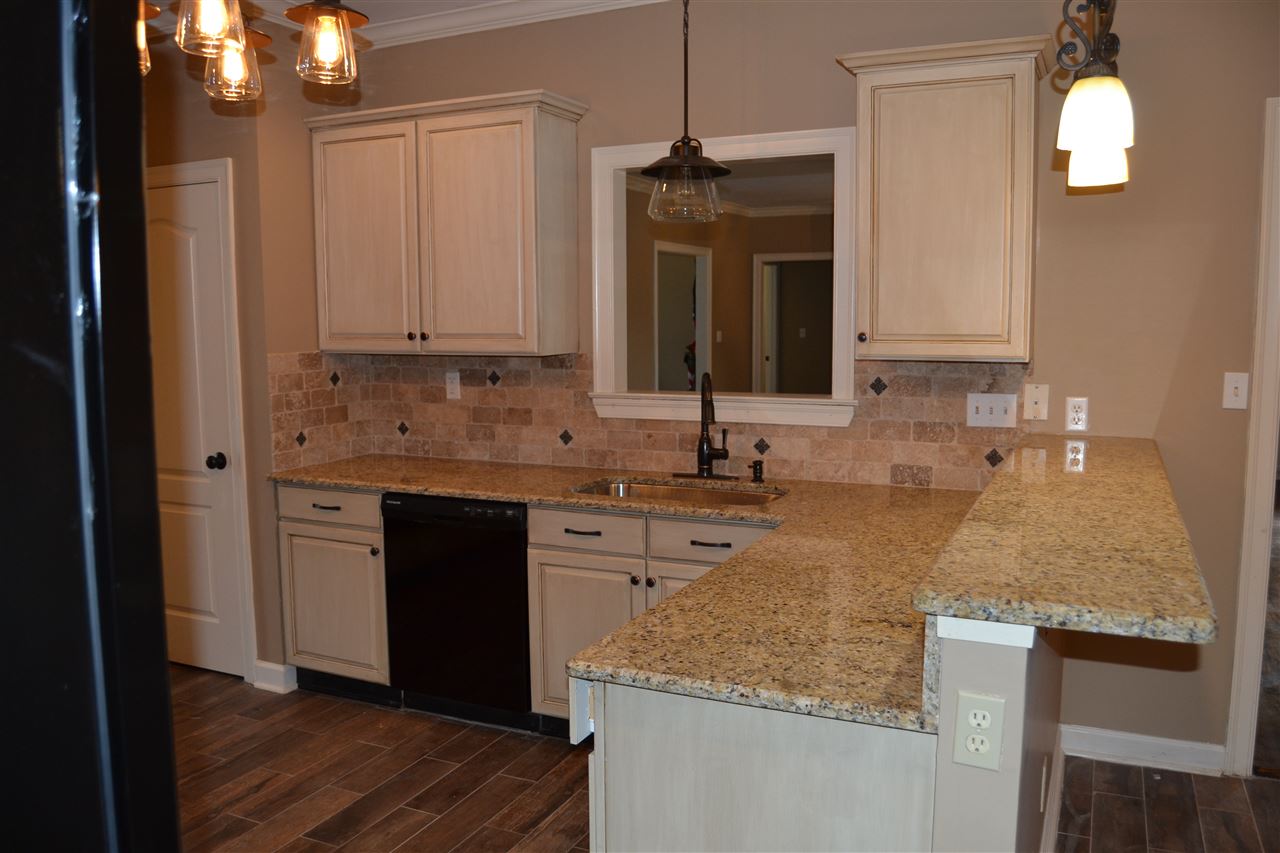 7358 Crestridge Road Memphis, TN 38138 - Photo 11 of 25 Gallery Image 11