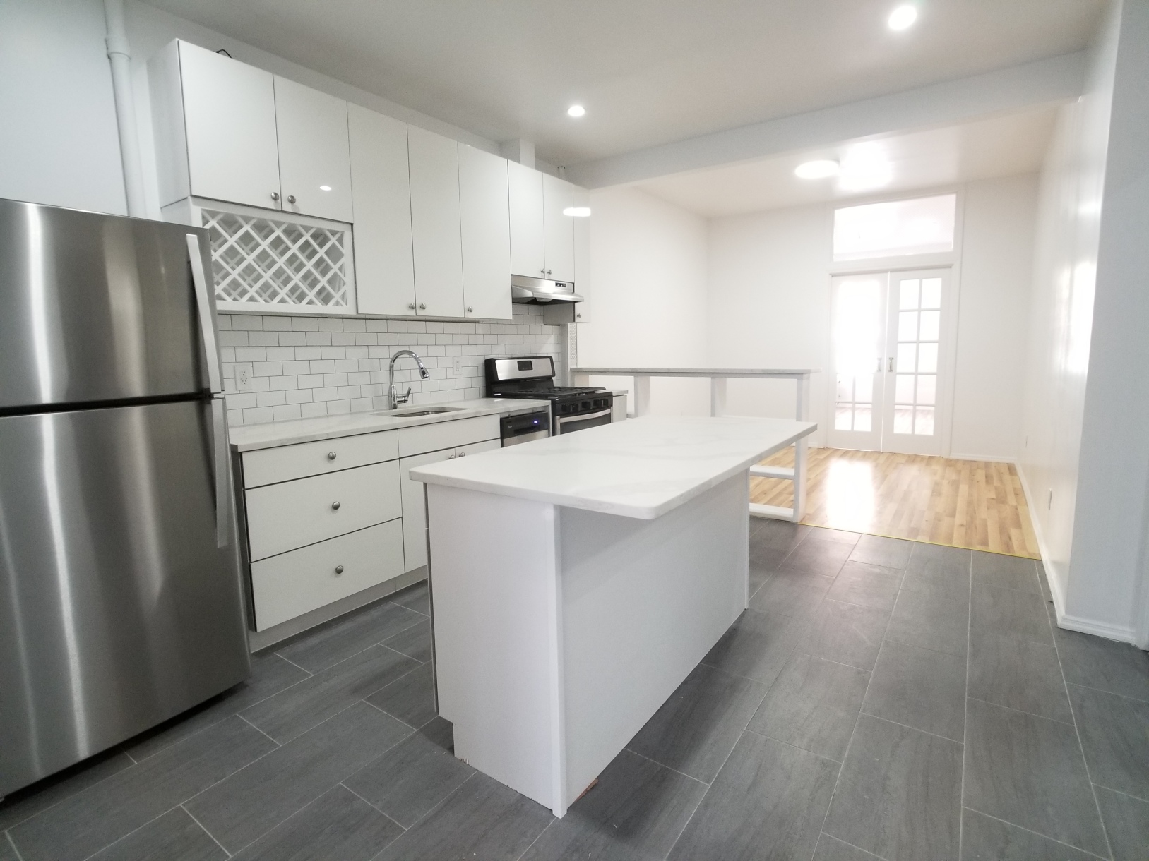 984 Metropolitan Avenue, Unit 1 Brooklyn, NY 11211 - Photo 13 of 20