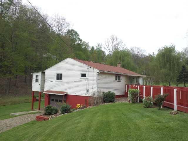 363 Dutch Run Road Indiana, PA 15701 - Photo 4 of 24