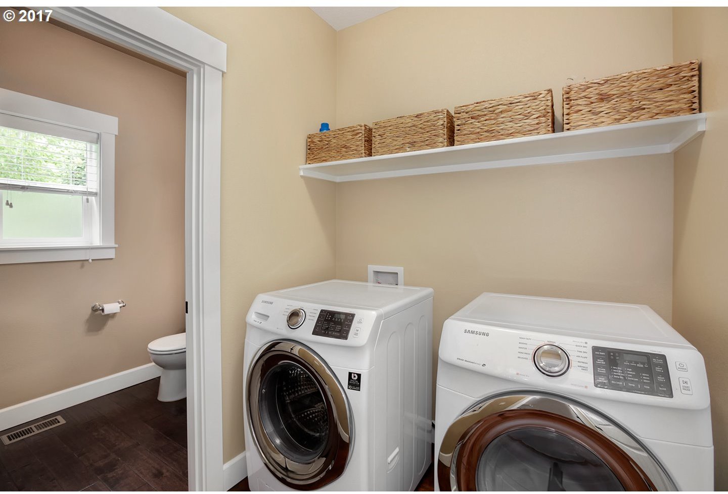 1043 Northeast Faloma Road Portland, OR 97211 - Photo 14 of 32 Gallery Image 14