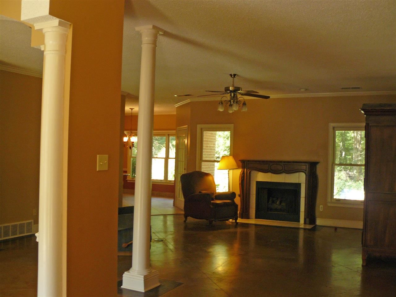 4725 Oak Road Bartlett, TN 38002 - Photo 8 of 21 Gallery Image 8