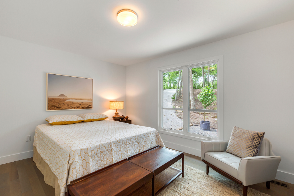 13 Clamshell Avenue East Hampton, NY 11937 - Photo 11 of 20