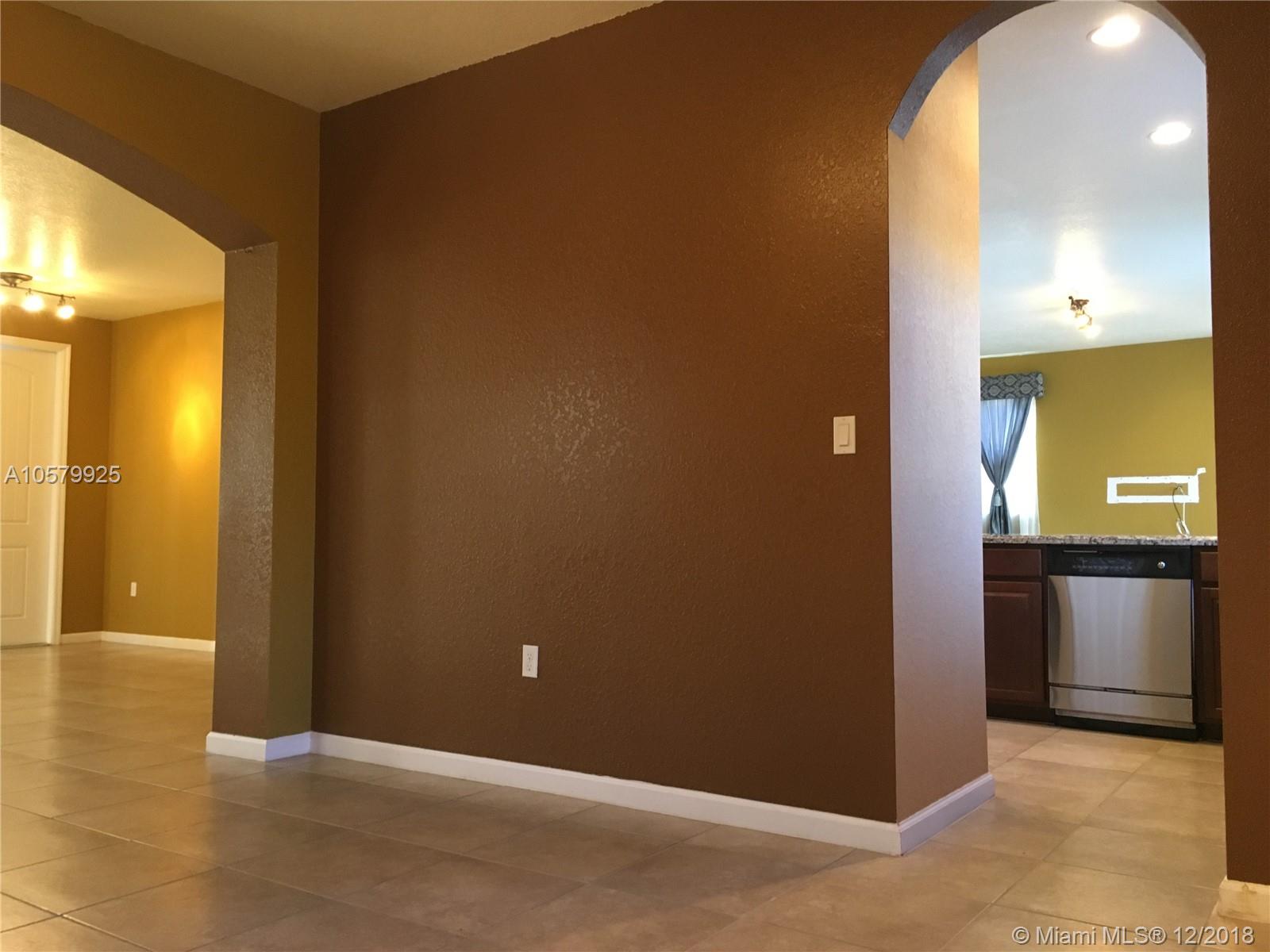 11215 Southwest 227th Street Miami, FL 33170 - Photo 7 of 38