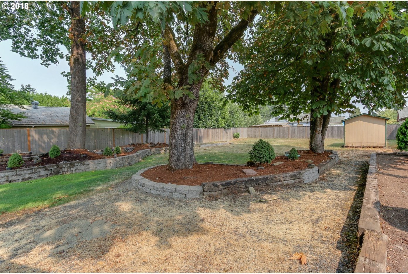 1143 7th Street Springfield, OR 97477 - Photo 4 of 21