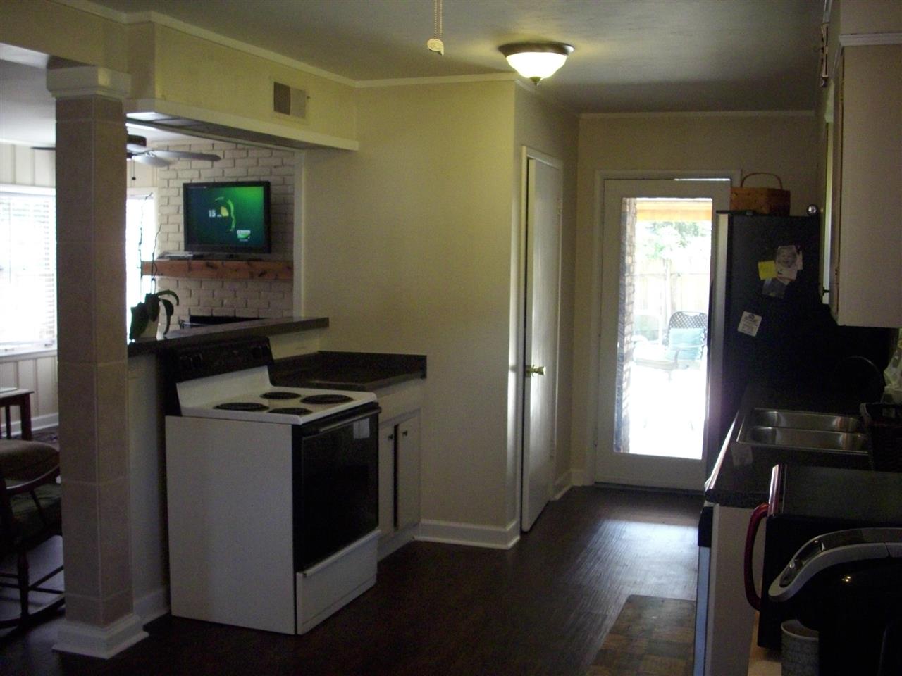 5577 Milam Road Memphis, TN 38120 - Photo 6 of 20