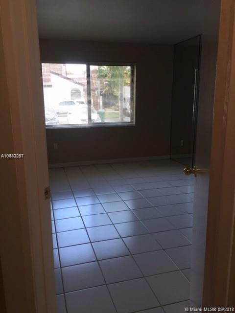 12379 Southwest 94th Terrace Miami, FL 33186 - Photo 4 of 9