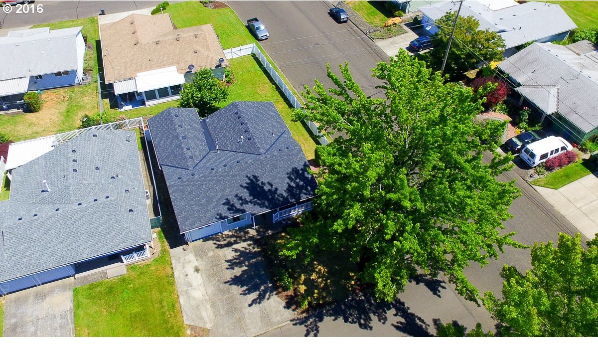 1303 Umpqua Road Woodburn, OR 97071 - Photo 23 of 26 Gallery Image 23