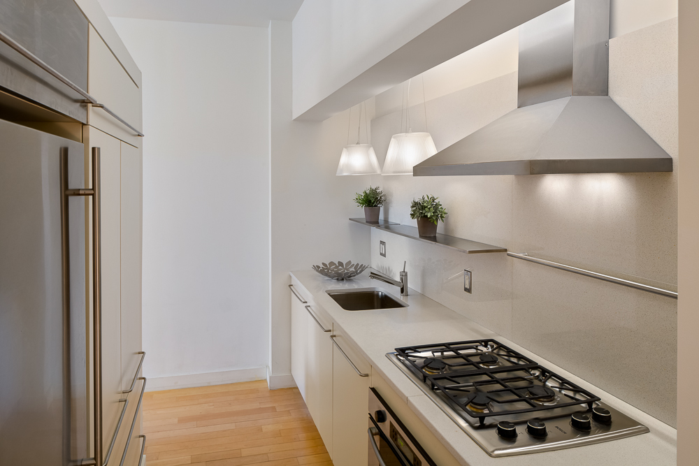 15 Broad Street, Unit 2506 Manhattan, NY 10005 - Photo 3 of 14