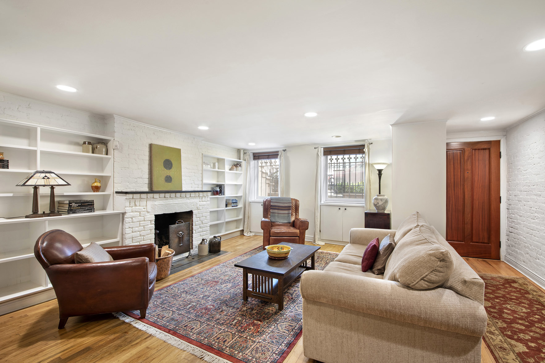 346 West 15th Street Manhattan, NY 10011 - Photo 2 of 16