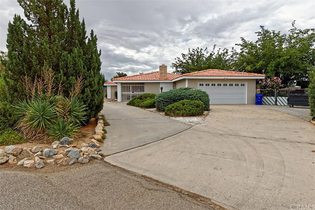 19135 Red Feather Road Apple Valley, CA 92307 - Photo 1 of 1