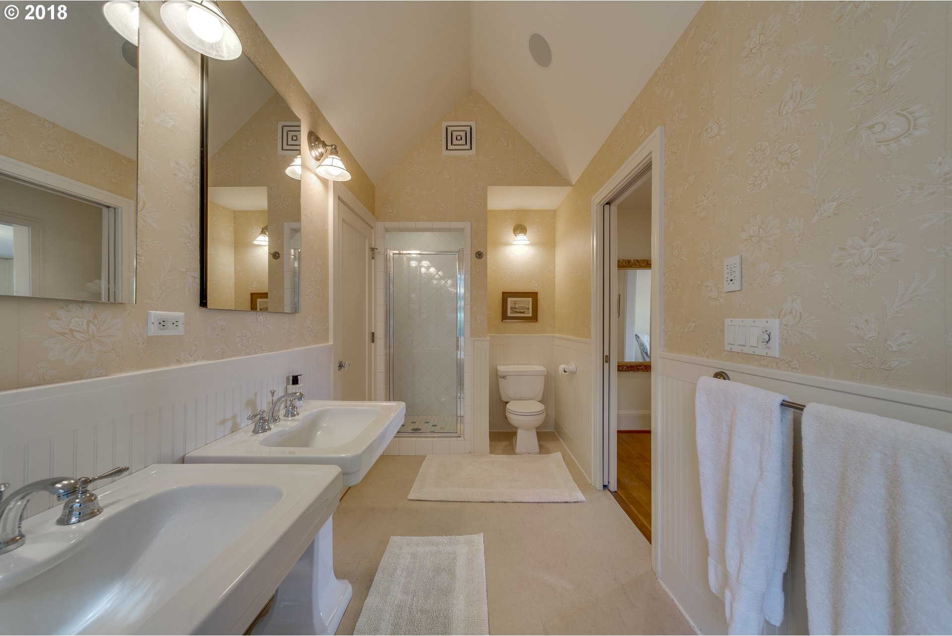 11639 South Riverwood Road Portland, OR 97219 - Photo 17 of 32 Gallery Image 17
