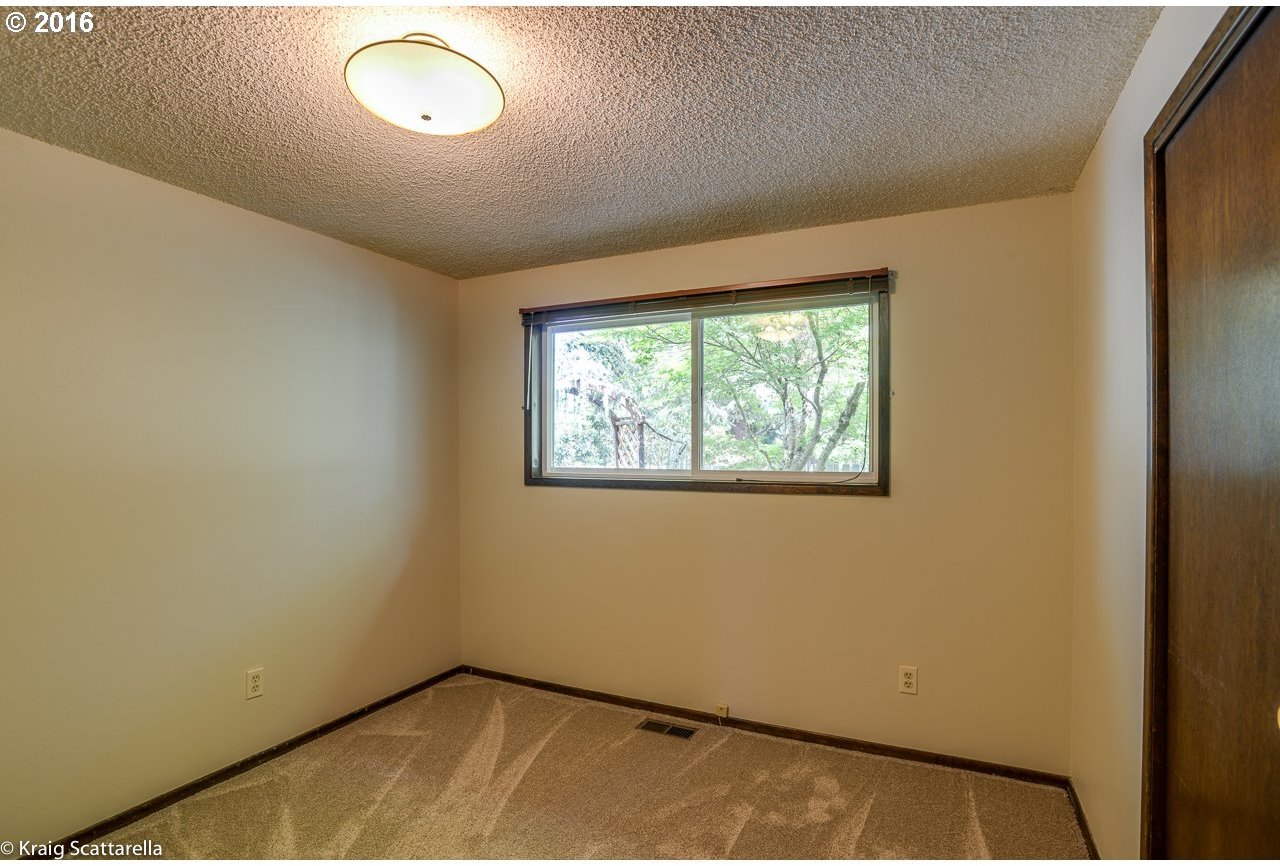 14220 Southwest Rochester Drive Beaverton, OR 97008 - Photo 30 of 32 Gallery Image 30