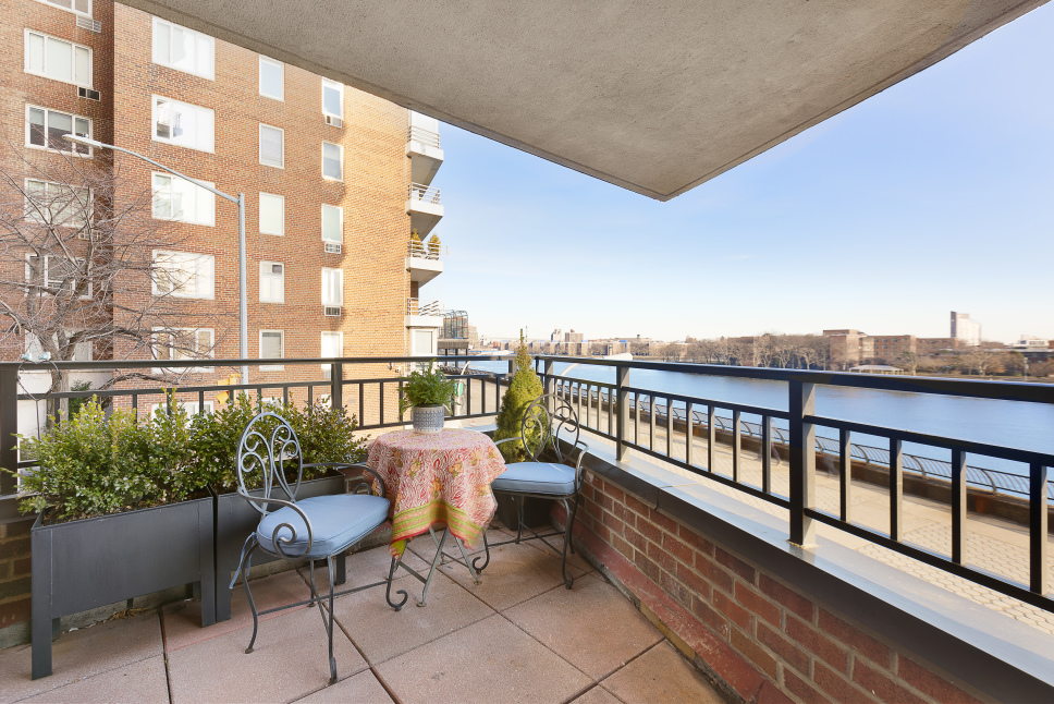 55 East End Avenue, Unit 2D Manhattan, NY 10028 - Photo 4 of 19