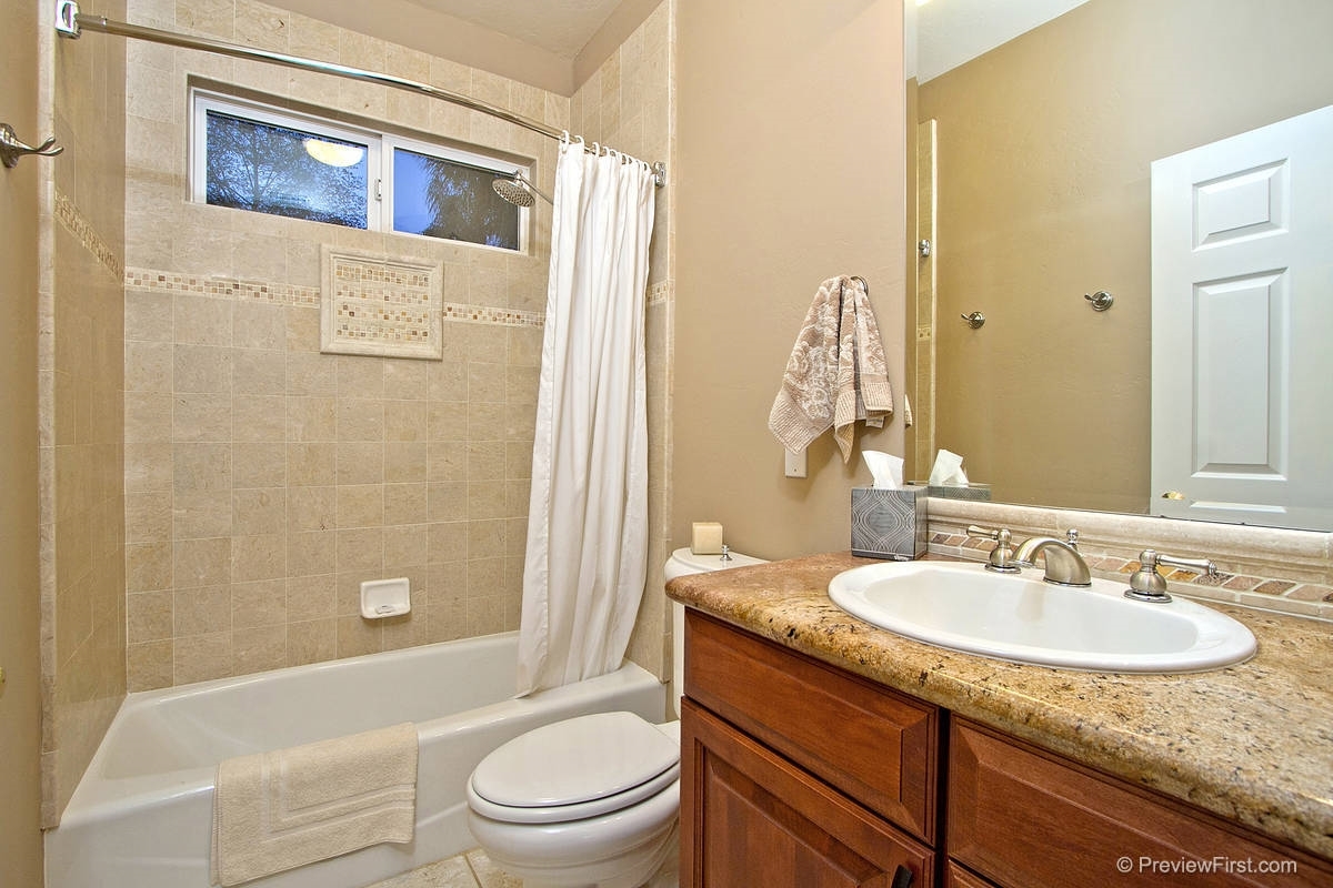 2749 Vía Rancheros Fallbrook, CA 92028 - Photo 18 of 25