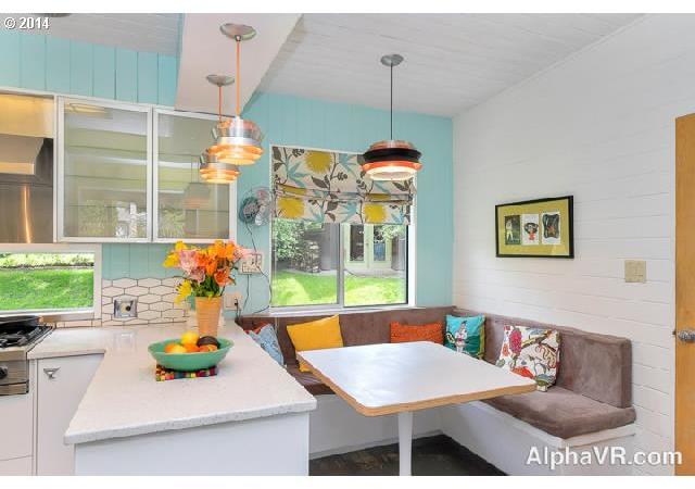 5824 Southwest Texas Street Portland, OR 97219 - Photo 15 of 15 Gallery Image 15
