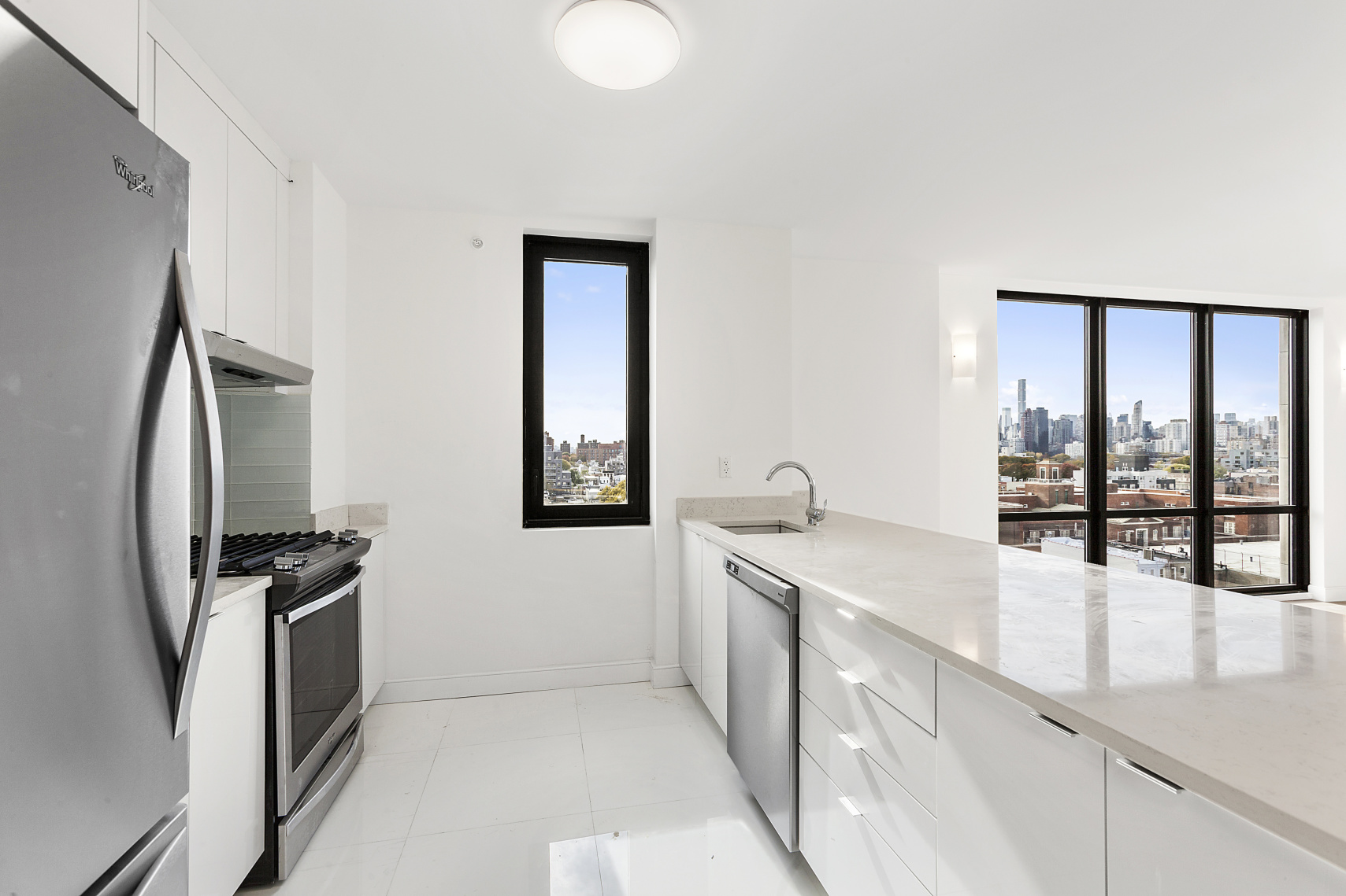 27-40 21st Street, Unit 8B Queens, NY 11102 - Photo 3 of 7