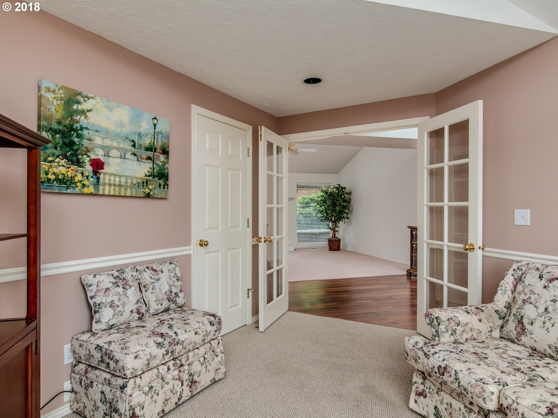 9085 Southwest Davies Road Beaverton, OR 97008 - Photo 4 of 23 Gallery Image 4
