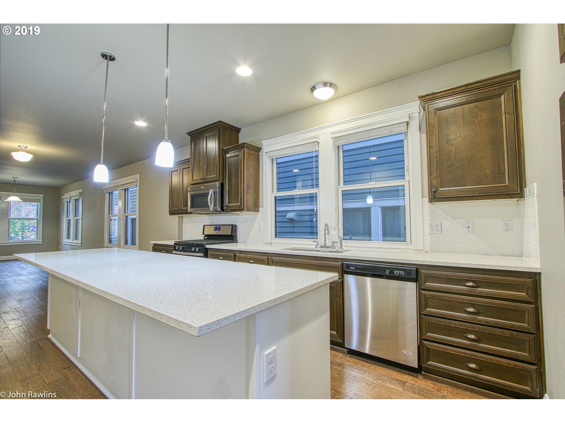 3312 Southwest 1st Avenue Portland, OR 97239 - Photo 6 of 20