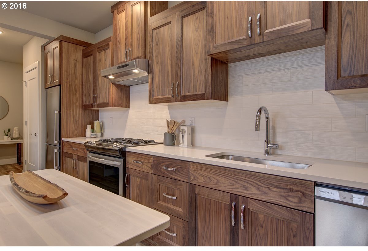 1805 Southeast Madison Street, Unit 304 Portland, OR 97214 - Photo 14 of 22