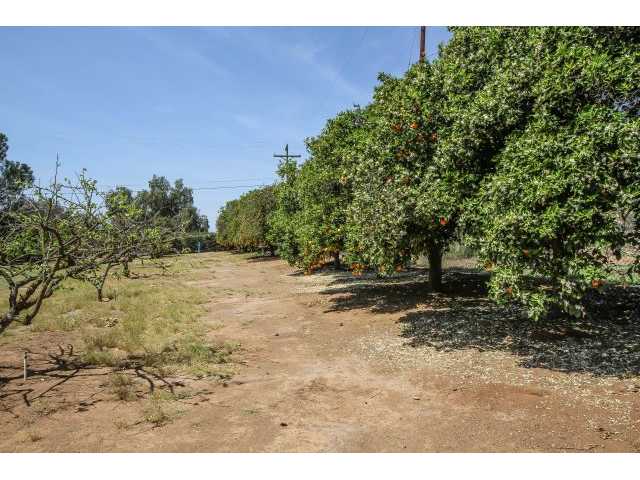 29290 Mactan Road Valley Center, CA 92082 - Photo 23 of 25