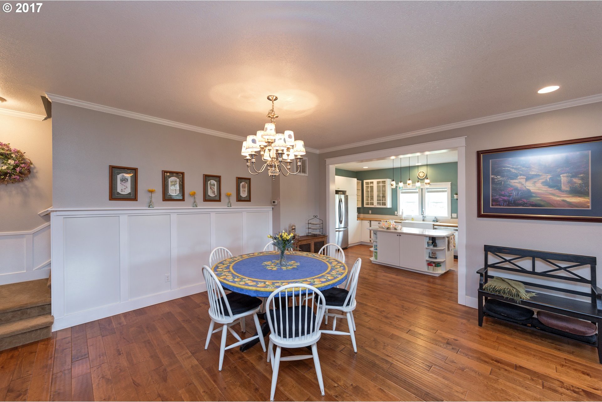 1351 Country Club Road Hood River, OR 97031 - Photo 15 of 23 Gallery Image 15