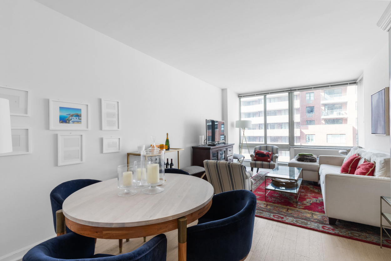 240 East 86th Street, Unit 10H Manhattan, NY 10028 - Photo 2 of 6