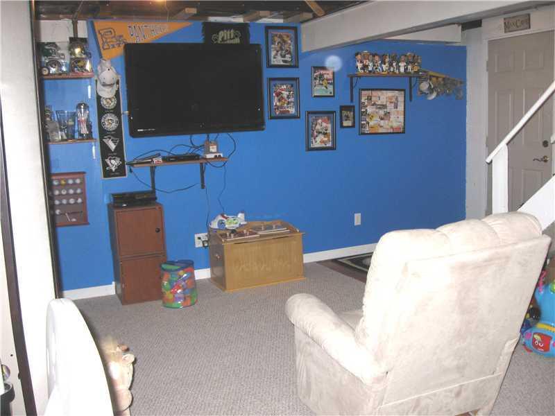 34 Orchard Spring Road Pittsburgh, PA 15220 - Photo 16 of 21 Gallery Image 16