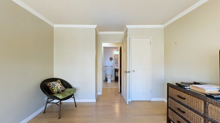 353 East 72nd Street, Unit 11D Manhattan, NY 10021 - Photo 9 of 12
