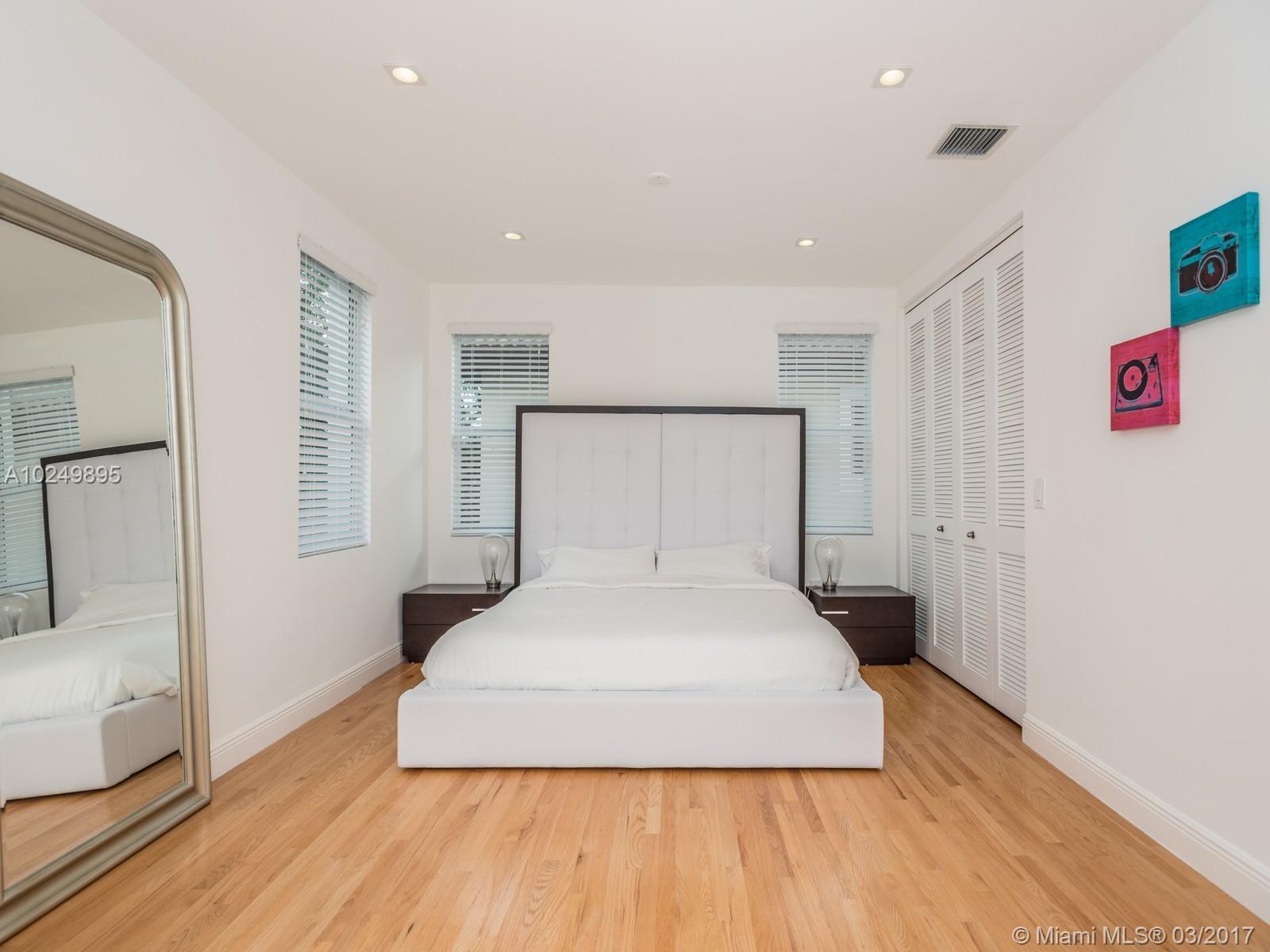 152 Southwest 20th Road Miami, FL 33129 - Photo 17 of 24