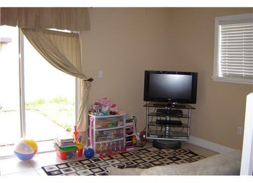 7773 Southwest 94th Lane Miami, FL 33156 - Photo 5 of 12