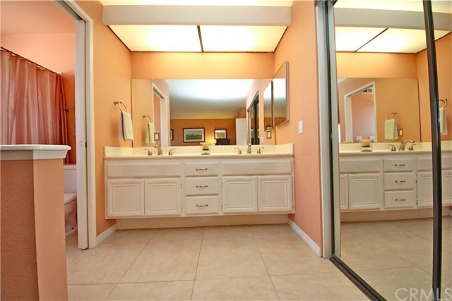 1208 Mayflower Avenue, Unit C Monrovia, CA 91016 - Photo 41 of 47 En suite bathroom with double sinks at the vanity