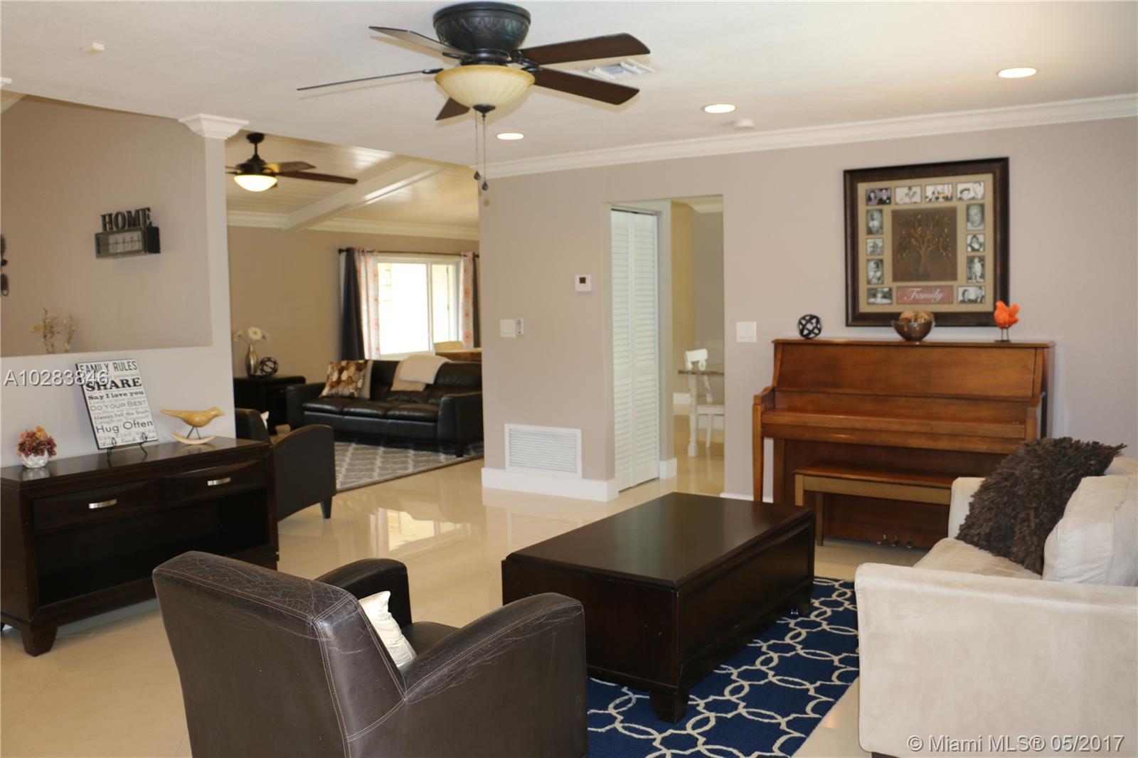 16831 Southwest 64th Street Southwest Ranches, FL 33331 - Photo 11 of 27 Gallery Image 11