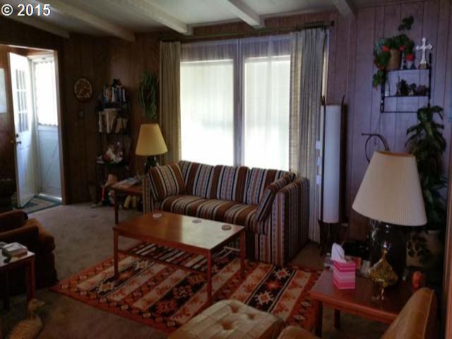 187 North Sentosa Lake Road Tygh Valley, OR 97063 - Photo 5 of 16 Gallery Image 5