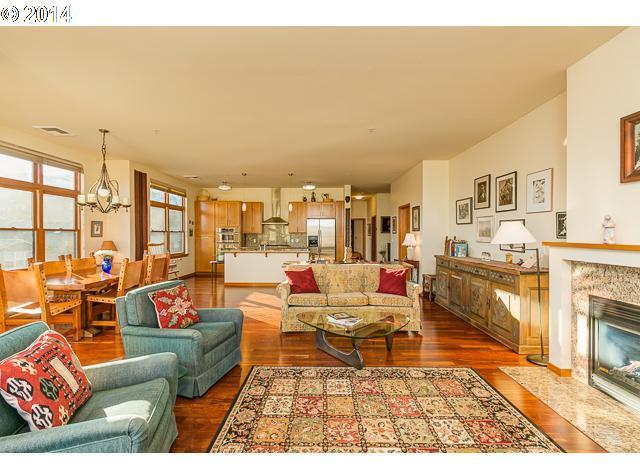 2335 Northwest Raleigh Street, Unit A 401 Portland, OR 97210 - Photo 6 of 16 Gallery Image 6