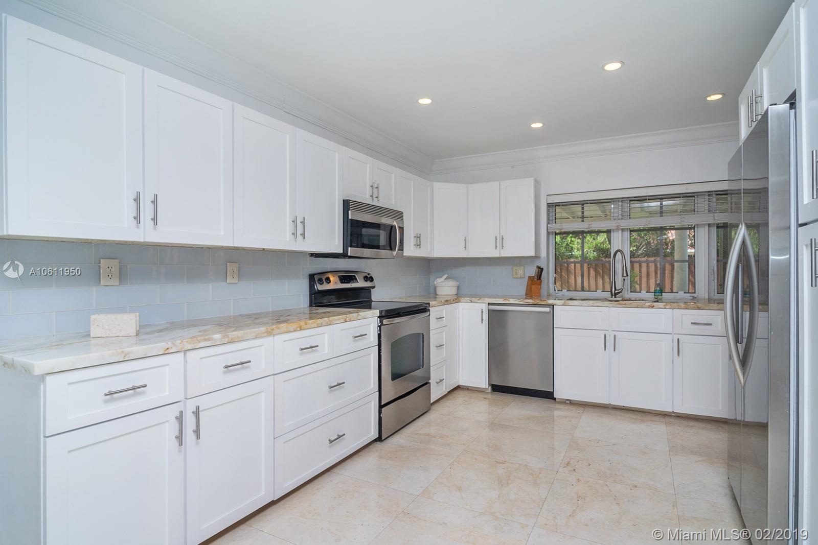 16412 Stonehaven Road Miami Lakes, FL 33014 - Photo 3 of 26 Gallery Image 3
