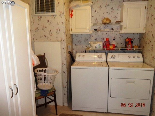 141 West River Ridge Avenue Roseburg, OR 97471 - Photo 13 of 15