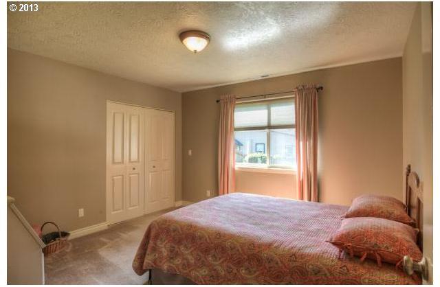 755 Boone Road Southeast Salem, OR 97302 - Photo 9 of 16 Gallery Image 9